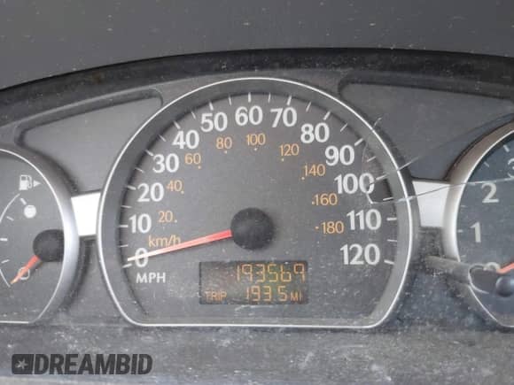 2004 Saturn ION ION 2 z VIN 1G8AJ52F64Z175574, wystawiony jako IAAI lot #42631828 z przebiegiem 193 569 mil mil oraz . Historia ofert i sprzedaży dostępna na DreamBid. Obrazek 7.