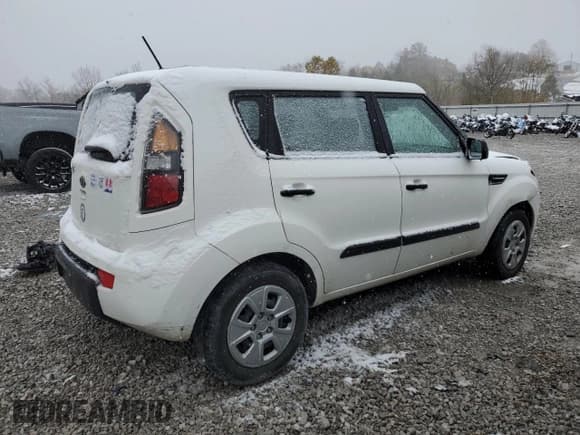 ✅ 2011 Kia Soul • VIN: KNDJT2A12B7713815 • Lot: 92536625. Wystawiony na Copart z przebiegiem 133 918 mil. Bezpłatny archiwum sprzedaży aukcyjnych z USA i szczegółowy raport historii pojazdu na DreamBid. Zdjęcie 3.