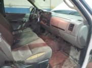 ✅ 2009 GMC Sierra 1500 • VIN: 1GTHC44K99E143963 • Лот: 46237435. Опубликован ранее на Copart с пробегом 463 492 миль. Бесплатный доступ к архиву аукционных продаж из США и подробный отчёт об истории автомобиля на DreamBid. Изображение 8.