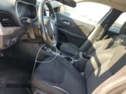 ✅ 2015 Jeep Cherokee Latitude • VIN: 1C4PJMCS0FW619669 • Lot: 48502365. Wystawiony na Copart z przebiegiem 229 548 mil. Bezpłatny archiwum sprzedaży aukcyjnych z USA i szczegółowy raport historii pojazdu na DreamBid. Zdjęcie 7.