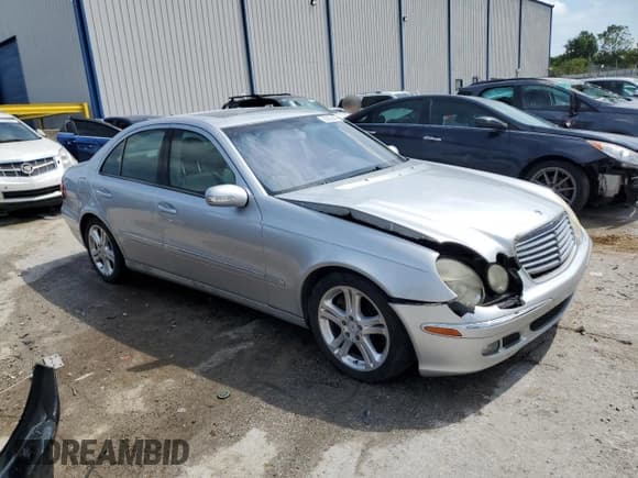 ✅ 2004 Mercedes-Benz E 500 • VIN: WDBUF83J34X161859 • Lot: 65063445. Listed on Copart with 164,049 mi. Free auction sales archive from the USA and detailed vehicle history report at DreamBid. Image 4.