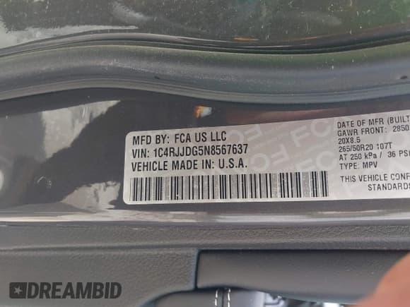 ✅ 2022 Jeep Grand Cherokee Overland • VIN: 1C4RJJDG5N8567637 • Lot: 39341447. Listed on IAAI with 26,871 mi. Free auction sales archive from the USA and detailed vehicle history report at DreamBid. Image 9.