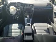 ✅ 2017 Volkswagen Golf R • VIN: WVWVF7AUXHW142105 • Лот: 82137035. Опубликован ранее на Copart с пробегом 127 761 миль. Бесплатный доступ к архиву аукционных продаж из США и подробный отчёт об истории автомобиля на DreamBid. Изображение 8.