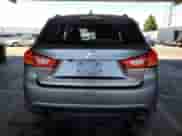 2017 Mitsubishi Outlander SEL с VIN JA4AP4AW1HZ026778, выставлен на аукционе Copart как лот 56769835 с пробегом 143 353 миль миль и Списание • Salvage title. История ставок и продаж доступна на DreamBid. Изображение 6.