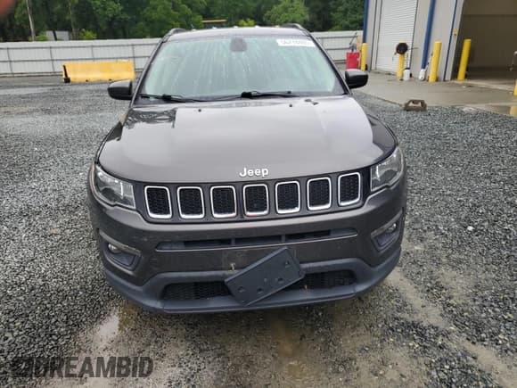 ✅ 2019 Jeep Compass Latitude • VIN: 3C4NJDBB3KT593710 • Лот: 56218485. Опубликован ранее на Copart с пробегом 112 260 миль. Бесплатный доступ к архиву аукционных продаж из США и подробный отчёт об истории автомобиля на DreamBid. Изображение 5.