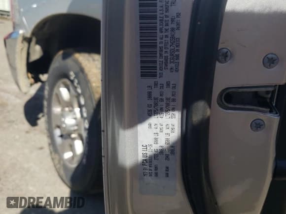 ✅ 2017 Ram 2500 Big Horn • VIN: 3C6UR5DL7HG584100 • Лот: 66632405. Опубликован ранее на Copart с пробегом 101 225 миль. Бесплатный доступ к архиву аукционных продаж из США и подробный отчёт об истории автомобиля на DreamBid. Изображение 12.