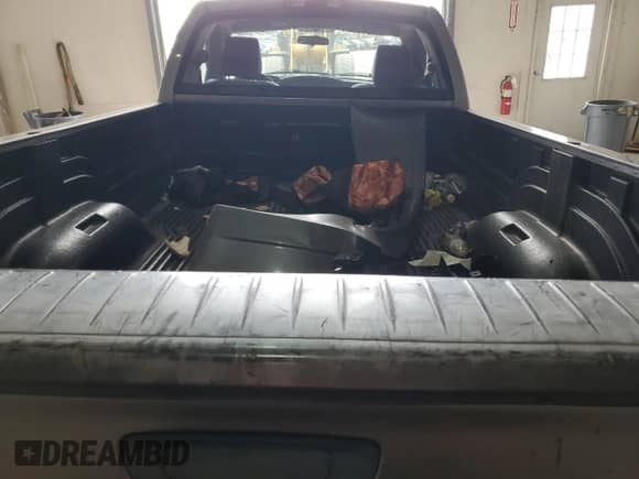 2008 Dodge 1500 ST с VIN 1D7HA16K48J150932, выставлен на аукционе Copart как лот 52685895 с пробегом 232 022 миль миль и Списание • Salvage title. История ставок и продаж доступна на DreamBid. Изображение 10.