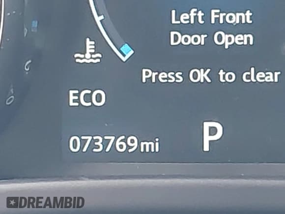 ✅ 2017 Jaguar XE 25t Prestige • VIN: SAJAE4BG0HA966847 • Лот: 42098466. Опубликован ранее на IAAI с пробегом 73 769 миль. Бесплатный доступ к архиву аукционных продаж из США и подробный отчёт об истории автомобиля на DreamBid. Изображение 15.