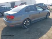 ✅ 2013 Volkswagen Jetta Hybrid SE • VIN: 3VW637AJ6DM300238 • Lot: 42112719. Listed on IAAI with 137,902 mi. Free auction sales archive from the USA and detailed vehicle history report at DreamBid. Image 4.