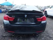✅ 2018 BMW 4 Series 440i xDrive • VIN: WBA4J7C55JBH15408 • Lot: 43666649. Wystawiony na IAAI z przebiegiem 54 863 mil. Bezpłatny archiwum sprzedaży aukcyjnych z USA i szczegółowy raport historii pojazdu na DreamBid. Zdjęcie 16.