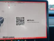 ✅ 2022 Tesla Model 3 Long Range • VIN: 5YJ3E1EB2NF183893 • Lot: 42130396. Wystawiony na IAAI z przebiegiem 25 552 mil. Bezpłatny archiwum sprzedaży aukcyjnych z USA i szczegółowy raport historii pojazdu na DreamBid. Zdjęcie 18.