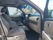 ✅ 2010 Honda Pilot EX-L • VIN: 5FNYF3H60AB021011 • Lot: 42839122. Wystawiony na IAAI z przebiegiem 219 689 mil. Bezpłatny archiwum sprzedaży aukcyjnych z USA i szczegółowy raport historii pojazdu na DreamBid. Zdjęcie 5.