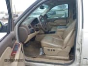 ✅ 2009 Chevrolet Silverado 1500 • VIN: 3GCEC33J79G169282 • Lot: 41387505. Wystawiony na IAAI z przebiegiem 243 182 mil. Bezpłatny archiwum sprzedaży aukcyjnych z USA i szczegółowy raport historii pojazdu na DreamBid. Zdjęcie 5.