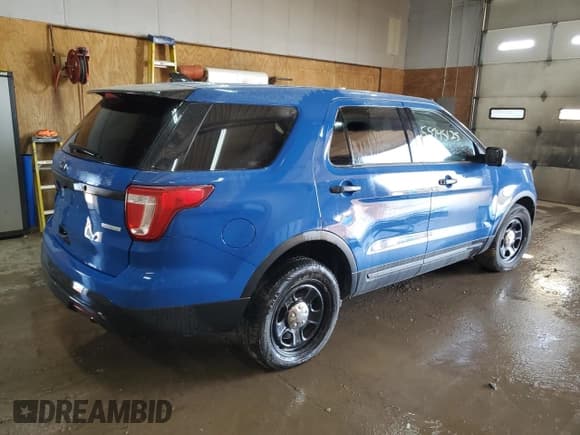 ✅ 2017 Ford Police Interceptor Utility • VIN: 1FM5K8AT4HGC26774 • Лот: 55945125. Опубликован ранее на Copart с пробегом 99 085 миль. Бесплатный доступ к архиву аукционных продаж из США и подробный отчёт об истории автомобиля на DreamBid. Изображение 3.