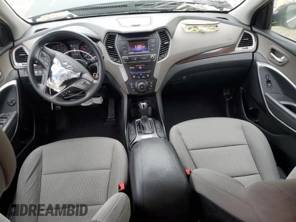 ✅ 2018 Hyundai Santa Fe 2.4L • VIN: 5XYZT3LB4JG569961 • Lot: 84625555. Listed on Copart with 131,480 mi. Free auction sales archive from the USA and detailed vehicle history report at DreamBid. Image 8.