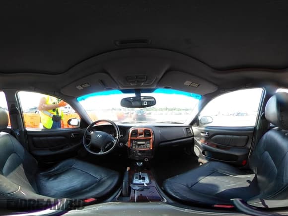 ✅ 2004 Hyundai Sonata GLS • VIN: KMHWF35H84A010991 • Lot: 42459128. Listed on IAAI with 223,133 mi. Free auction sales archive from the USA and detailed vehicle history report at DreamBid. Image 18.