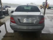 ✅ 2013 Mercedes-Benz C 250 Sport • VIN: WDDGF4HB4DG104052 • Lot: 85407905. Wystawiony na Copart z przebiegiem 133 077 mil. Bezpłatny archiwum sprzedaży aukcyjnych z USA i szczegółowy raport historii pojazdu na DreamBid. Zdjęcie 6.