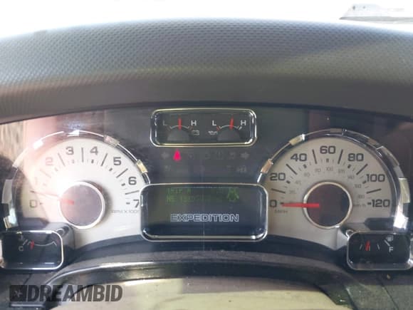 ✅ 2013 Ford Expedition XLT • VIN: 1FMJU1J58DEF11405 • Lot: 42352064. Listed on IAAI with 138,050 mi. Free auction sales archive from the USA and detailed vehicle history report at DreamBid. Image 7.