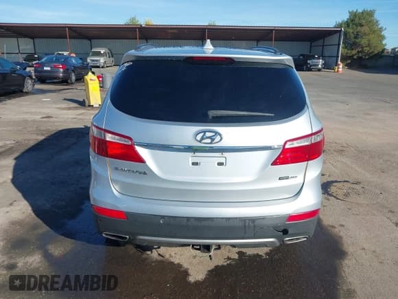 ✅ 2015 Hyundai Santa Fe Limited • VIN: KM8SRDHF1FU116691 • Лот: 43631175. Опубликован ранее на IAAI с пробегом 130 323 миль. Бесплатный доступ к архиву аукционных продаж из США и подробный отчёт об истории автомобиля на DreamBid. Изображение 16.