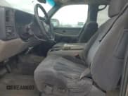 ✅ 2002 Chevrolet Suburban LS • VIN: 3GNGK26U72G266300 • Лот: 87486704. Опубликован ранее на Copart с пробегом 278 371 миль. Бесплатный доступ к архиву аукционных продаж из США и подробный отчёт об истории автомобиля на DreamBid. Изображение 7.