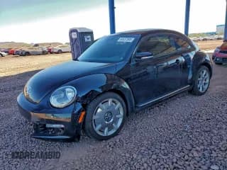 ✅ 2016 Volkswagen Beetle SE • VIN: 3VWJ17AT9GM614973 • Lot: 95537595. Listed on Copart with 112,528 mi. Free auction sales archive from the USA and detailed vehicle history report at DreamBid. Image 1.