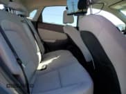 ✅ 2023 Hyundai Kona SE • VIN: KM8K23AG9PU183669 • Лот: 68343464. Опубликован ранее на Copart с пробегом 27 539 миль. Бесплатный доступ к архиву аукционных продаж из США и подробный отчёт об истории автомобиля на DreamBid. Изображение 11.