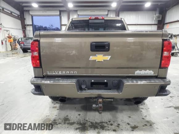 2014 Chevrolet Silverado 1500 High Country with VIN 3GCUKTEC3EG504349, listed as a Copart auction lot 90039305 with 184,901 mi miles and Clean title. Bid and sale history available at DreamBid. Image 6.