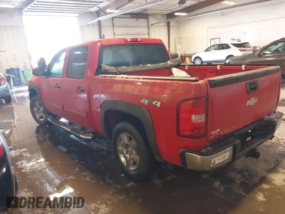 ✅ 2010 Chevrolet Silverado 1500 1HY • VIN: 3GCXKUEJ2AG214941 • Lot: 41221547. Listed on IAAI with 199,365 mi. Free auction sales archive from the USA and detailed vehicle history report at DreamBid. Image 3.