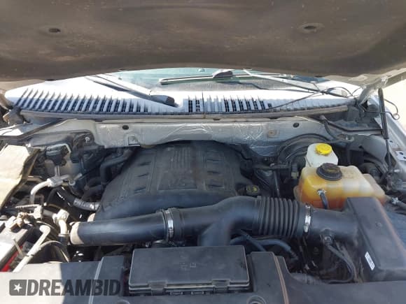 ✅ 2016 Ford Expedition XLT • VIN: 1FMJU1HT5GEF32043 • Лот: 42081761. Опубликован ранее на IAAI с пробегом 152 364 миль. Бесплатный доступ к архиву аукционных продаж из США и подробный отчёт об истории автомобиля на DreamBid. Изображение 10.