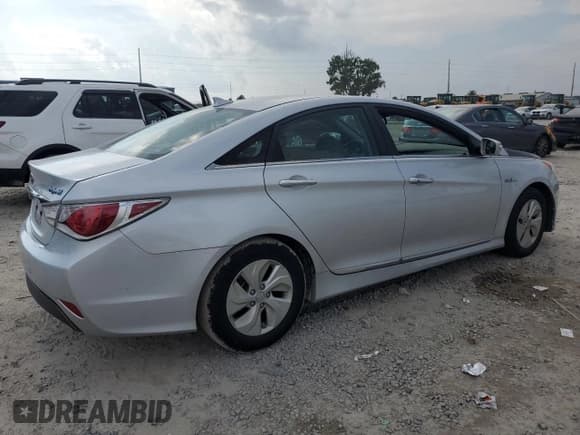 ✅ 2014 Hyundai Sonata • VIN: KMHEC4A44EA117017 • Lot: 66542364. Wystawiony na Copart z przebiegiem 54 270 mil. Bezpłatny archiwum sprzedaży aukcyjnych z USA i szczegółowy raport historii pojazdu na DreamBid. Zdjęcie 3.