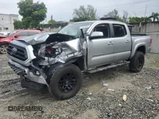 2022 Toyota Tacoma SR5 с VIN 3TMAZ5CN3NM180481, выставлен на аукционе Copart как лот 81331005 с пробегом 31 323 миль миль и Списание • Salvage title. История ставок и продаж доступна на DreamBid. Изображение 1.