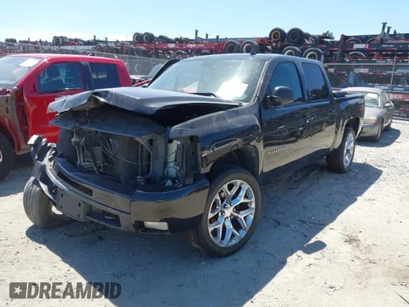 ✅ 2012 Chevrolet Silverado 1500 LTZ • VIN: 3GCPKTE74CG236618 • Lot: 42277060. Wystawiony na IAAI z przebiegiem 172 766 mil. Bezpłatny archiwum sprzedaży aukcyjnych z USA i szczegółowy raport historii pojazdu na DreamBid. Zdjęcie 17.