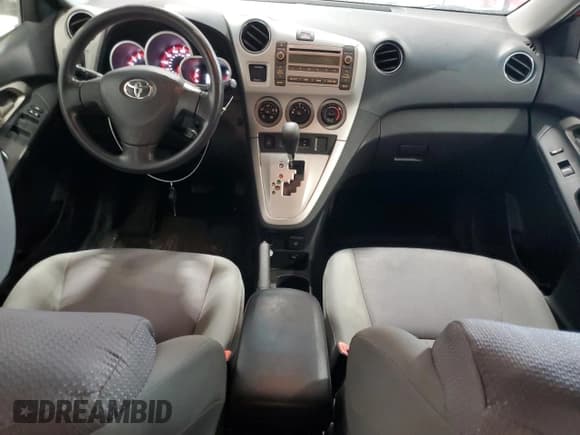 ✅ 2009 Toyota Matrix S • VIN: 2T1KE40E49C020719 • Лот: 91712585. Опубликован ранее на Copart с пробегом 188 505 миль. Бесплатный доступ к архиву аукционных продаж из США и подробный отчёт об истории автомобиля на DreamBid. Изображение 8.