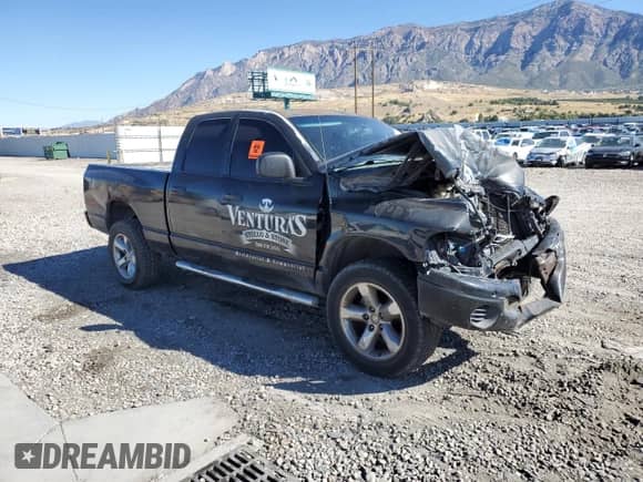 2005 Dodge 1500 SLT z VIN 1D7HU18D45S186034, wystawiony jako Copart lot #82036015 z przebiegiem Nie podano mil oraz Szkoda całkowita • Salvage title. Historia ofert i sprzedaży dostępna na DreamBid. Obrazek 4.