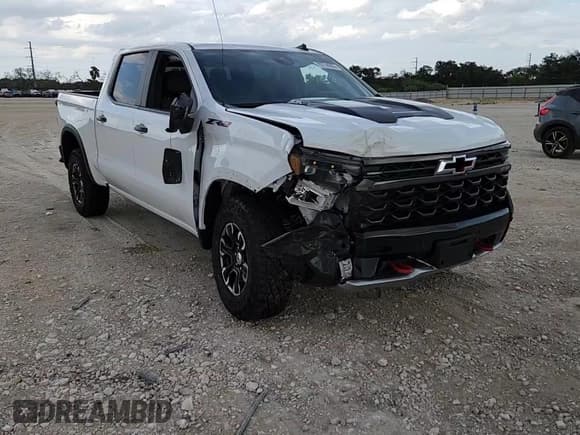 ✅ 2025 Chevrolet Silverado 1500 ZR2 • VIN: 3GCUKHEL7SG253280 • Лот: 70714785. Опубликован ранее на Copart с пробегом 3 116 миль. Бесплатный доступ к архиву аукционных продаж из США и подробный отчёт об истории автомобиля на DreamBid. Изображение 14.