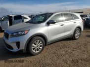 ✅ 2019 Kia Sorento LX • VIN: 5XYPGDA51KG497097 • Lot: 82783295. Wystawiony na Copart z przebiegiem 82 295 mil. Bezpłatny archiwum sprzedaży aukcyjnych z USA i szczegółowy raport historii pojazdu na DreamBid. Zdjęcie 1.