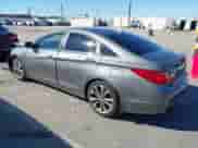 2013 Hyundai Sonata SE with VIN 5NPEC4AB7DH621765, listed as a IAAI auction lot 43450475 with 127,708 mi miles and . Bid and sale history available at DreamBid. Image 3.