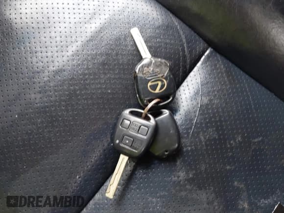 ✅ 2002 Lexus GS 300 • VIN: JT8BD69S520171588 • Lot: 42882952. Wystawiony na IAAI z przebiegiem 189 215 mil. Bezpłatny archiwum sprzedaży aukcyjnych z USA i szczegółowy raport historii pojazdu na DreamBid. Zdjęcie 11.