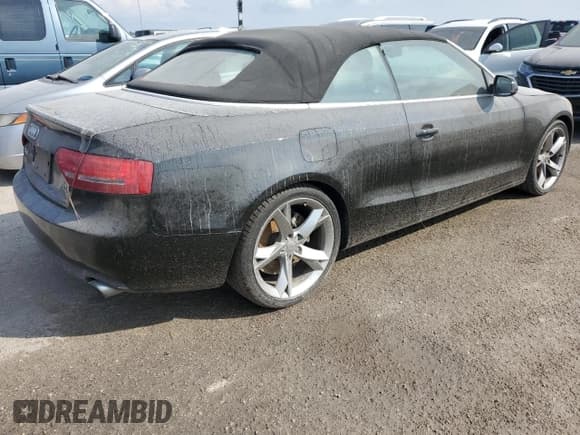 ✅ 2011 Audi A5 Premium Plus • VIN: WAULFAFH8BN010535 • Lot: 73771514. Wystawiony na Copart z przebiegiem Nie podano. Bezpłatny archiwum sprzedaży aukcyjnych z USA i szczegółowy raport historii pojazdu na DreamBid. Zdjęcie 3.