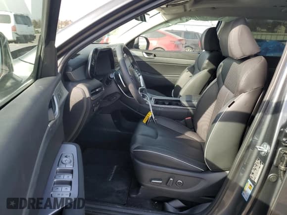 ✅ 2024 Hyundai Palisade SEL • VIN: KM8R4DGE1RU804555 • Лот: 77657624. Опубликован ранее на Copart с пробегом 2 524 миль. Бесплатный доступ к архиву аукционных продаж из США и подробный отчёт об истории автомобиля на DreamBid. Изображение 7.