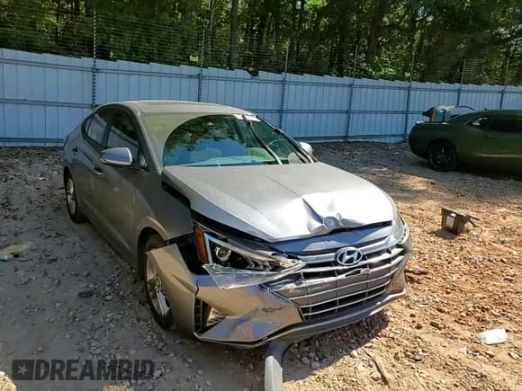 ✅ 2019 Hyundai Elantra Value Edition • VIN: 5NPD84LF7KH477581 • Lot: 82508885. Listed on Copart with 45,353 mi. Free auction sales archive from the USA and detailed vehicle history report at DreamBid. Image 13.