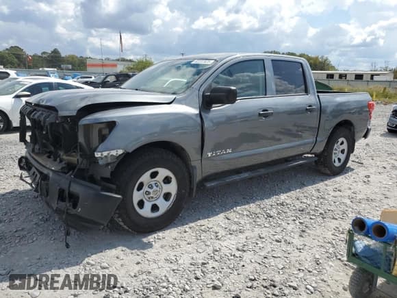 ✅ 2018 Nissan Titan S • VIN: 1N6AA1EK7JN531215 • Lot: 82222925. Listed on Copart with 105,872 mi. Free auction sales archive from the USA and detailed vehicle history report at DreamBid. Image 1.