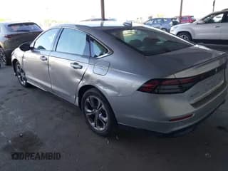 ✅ 2024 Honda Accord EX-L • VIN: 1HGCY2F65RA037230 • Lot: 43587994. Wystawiony na IAAI z przebiegiem 7 596 mil. Bezpłatny archiwum sprzedaży aukcyjnych z USA i szczegółowy raport historii pojazdu na DreamBid. Zdjęcie 3.