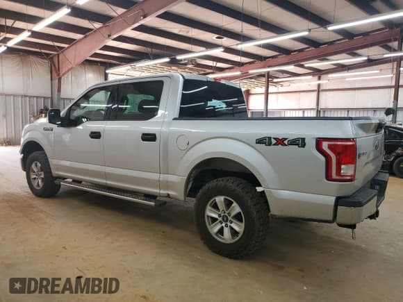 ✅ 2015 Ford F-150 XLT • VIN: 1FTEW1EF7FFA40475 • Lot: 55619615. Listed on Copart with 200,254 mi. Free auction sales archive from the USA and detailed vehicle history report at DreamBid. Image 2.