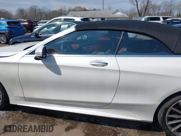 ✅ 2017 Mercedes-Benz S 550 • VIN: WDDXK8CB4HA024186 • Лот: 41893799. Опубликован ранее на IAAI с пробегом 73 633 миль. Бесплатный доступ к архиву аукционных продаж из США и подробный отчёт об истории автомобиля на DreamBid. Изображение 15.