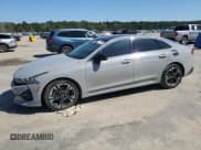 ✅ 2022 Kia K5 GT-Line • VIN: 5XXG64J2XNG110242 • Lot: 71152995. Wystawiony na Copart z przebiegiem 72 318 mil. Bezpłatny archiwum sprzedaży aukcyjnych z USA i szczegółowy raport historii pojazdu na DreamBid. Zdjęcie 1.