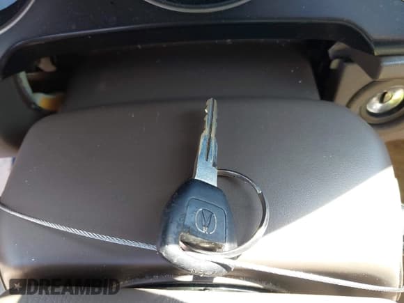 ✅ 2004 Acura RL w/Navigation System • VIN: JH4KA96634C006366 • Лот: 42054689. Опубликован ранее на IAAI с пробегом 350 809 миль. Бесплатный доступ к архиву аукционных продаж из США и подробный отчёт об истории автомобиля на DreamBid. Изображение 11.