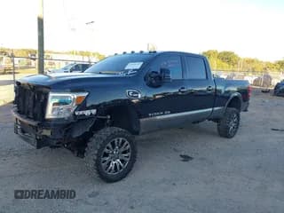 ✅ 2018 Nissan Titan SV • VIN: 1N6BA1F49JN537568 • Lot: 43438753. Wystawiony na IAAI z przebiegiem 175 147 mil. Bezpłatny archiwum sprzedaży aukcyjnych z USA i szczegółowy raport historii pojazdu na DreamBid. Zdjęcie 2.