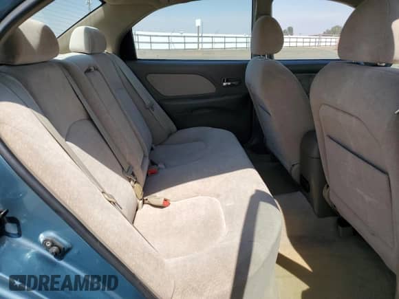 2005 Hyundai Sonata GL z VIN KMHWF25S55A124034, wystawiony jako Copart lot #70684015 z przebiegiem 104 278 mil mil oraz Szkoda całkowita • Salvage title. Historia ofert i sprzedaży dostępna na DreamBid. Obrazek 10.