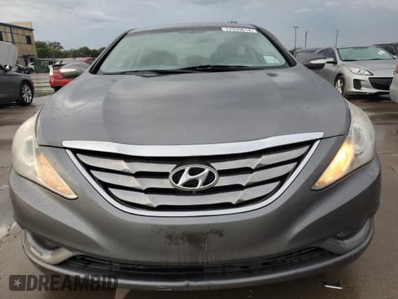✅ 2011 Hyundai Sonata Limited • VIN: 5NPEC4AC5BH305495 • Lot: 72939614. Listed on Copart with 219,207 mi. Free auction sales archive from the USA and detailed vehicle history report at DreamBid. Image 5.